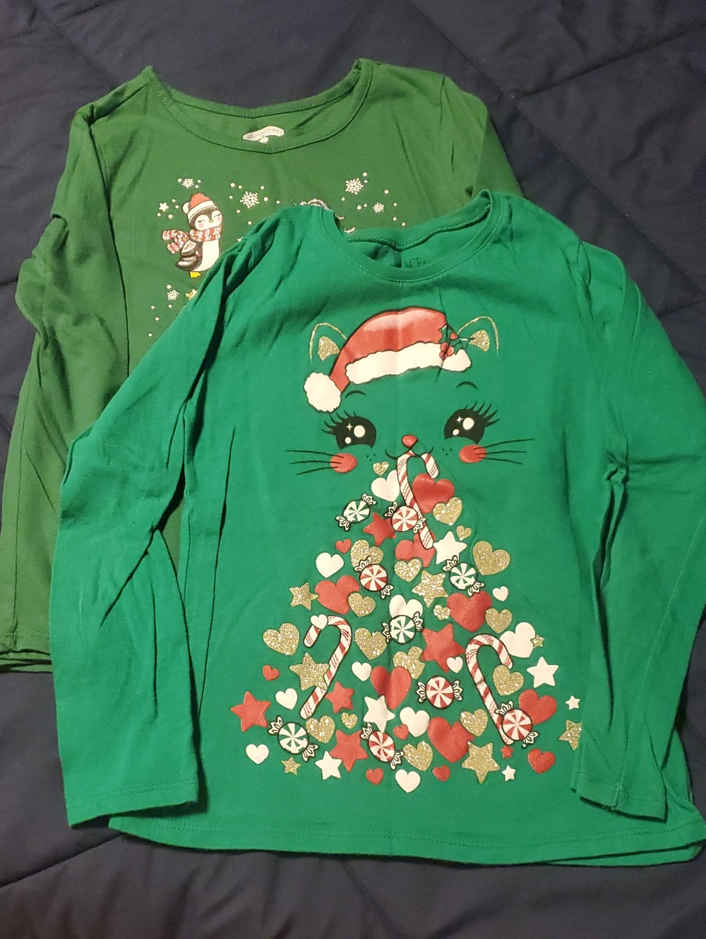 Girls' Green Holiday Cat Graphic Long-Sleeve Top